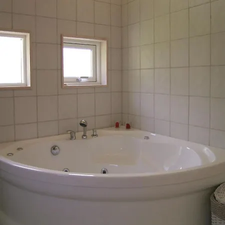Three-bedroom Holiday In Feriehus Rødby