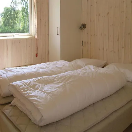 Three-bedroom Holiday In Feriehus *
